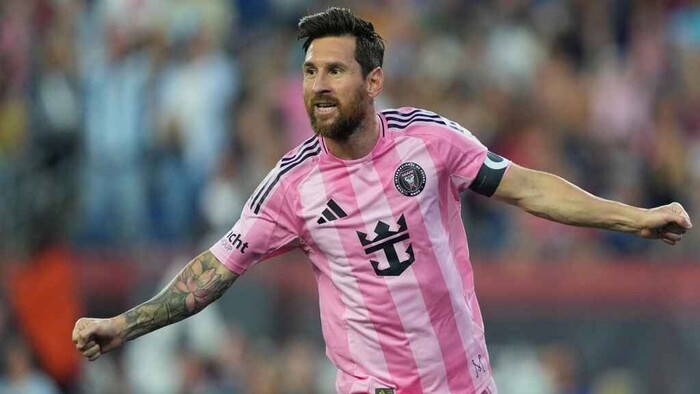 জোড়া গোলে মেসির নতুন রেকর্ড 