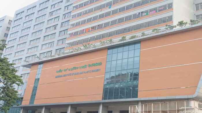 গ্যাস লিকেজ থেকে বিস্ফোরণে একই পরিবারের ৩ জন দগ্ধ