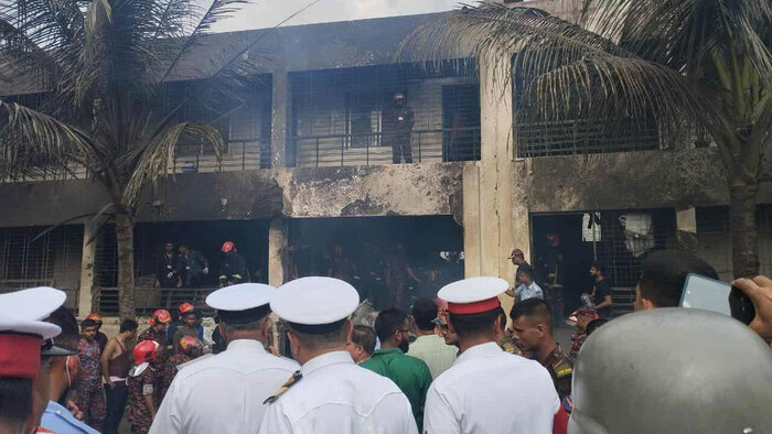 বিমান বিধ্বস্তের ঘটনায় স্থগিত প্রধান উপদেষ্টার কর্মসূচি