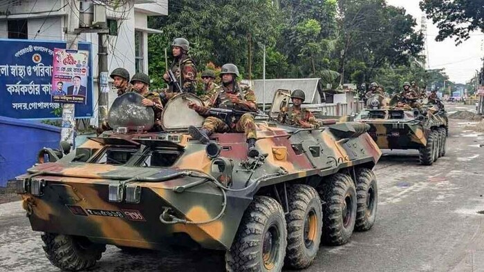 গোপালগঞ্জে কারফিউর সময় বাড়ল