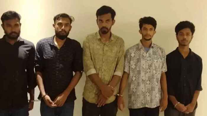 গুলশানে সমন্বয়ক পরিচয়ে সাবেক এমপির বাসায় চাঁদাবাজি, আটক ৫