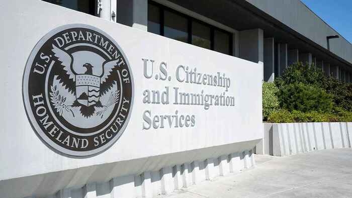 যুক্তরাষ্ট্রে অভিবাসন আইন আরও কঠোর করছেন ট্রাম্প