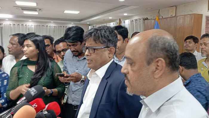 নির্বাচনে স্ট্রাইকিং ফোর্স হিসেবে থাকবে ৬০ হাজার সেনাসদস্য: প্রেস সচিব