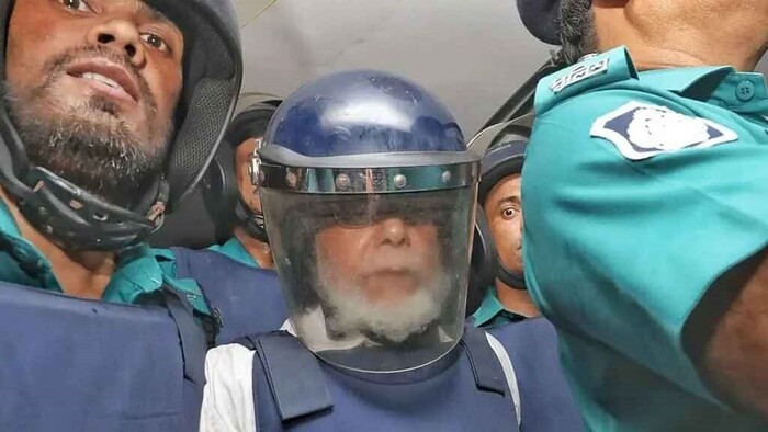 ৭ দিনের রিমান্ডে সাবেক প্রধান বিচারপতি খায়রুল হক