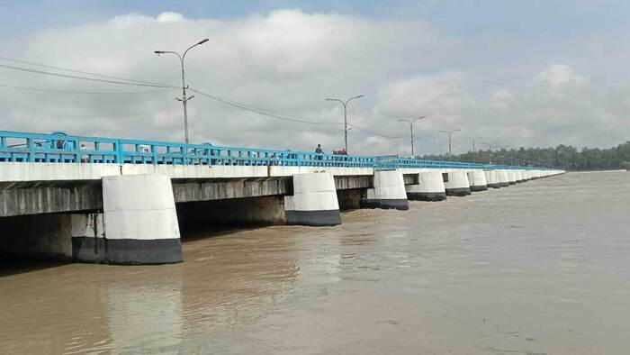 কমছে তিস্তার পানি, স্বস্তি নদীপাড়ে