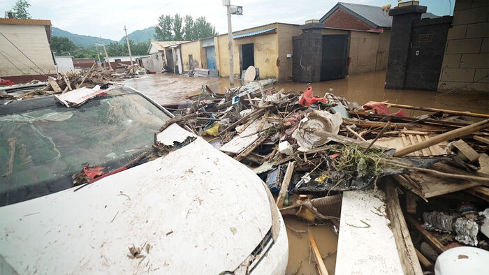 বন্যায় তছনছ বেইজিং : মৃত ৩৮, সরানো হলো ৮০ হাজার মানুষকে