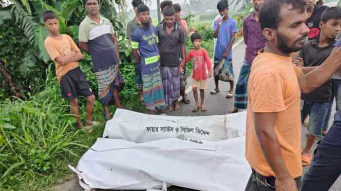 ধনবাড়ীতে পিকআপ-মোটরসাইকেল সংঘর্ষ, নিহত ৩