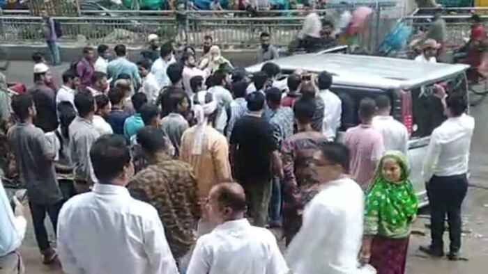 আল-আরাফাহ ব্যাংকে চাকরিচ্যুতদের হামলা, মানবসম্পদ প্রধানসহ আহত ১৫