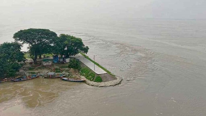 হু হু করে বাড়ছে পদ্মার পানি, নিম্নাঞ্চল প্লাবিত