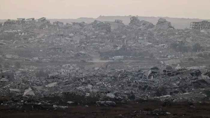গাজায় ইসরায়েলি হামলায় আরও ৩২ ফিলিস্তিনি নিহত