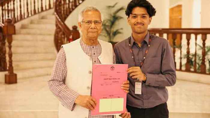 সাগর-রুনির ছেলের হাতে পূর্বাচলের জমির দলিল হস্তান্তর প্রধান উপদেষ্টার