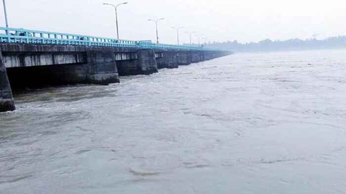তিস্তার পানি বিপৎসীমার ওপরে, বন্যার আশঙ্কা