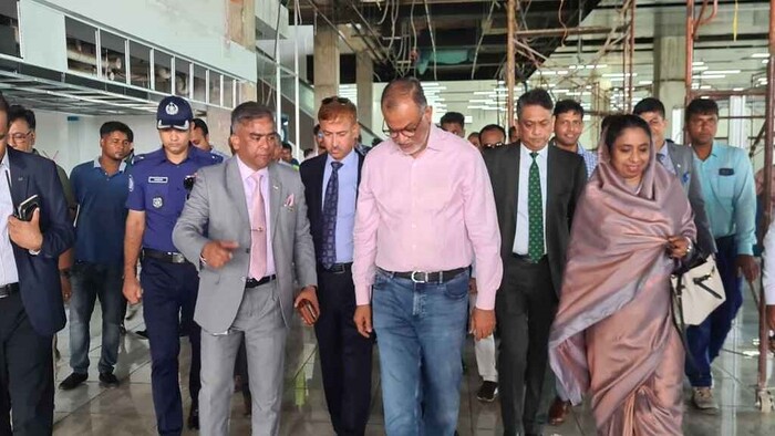 কক্সবাজারে আন্তর্জাতিক বিমান চলাচল শুরু অক্টোবরে: বাণিজ্য উপদেষ্টা