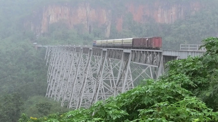 মিয়ানমারে ঐতিহাসিক রেলসেতু উড়িয়ে দিল বিদ্রোহীরা, দাবি জান্তার