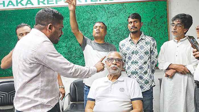 লতিফ সিদ্দিকীসহ ১৬ জনকে কারাগারে পাঠানোর আদেশ