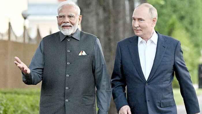 ট্রাম্পকে উপেক্ষা করে পুতিনের সঙ্গে মোদির বৈঠক