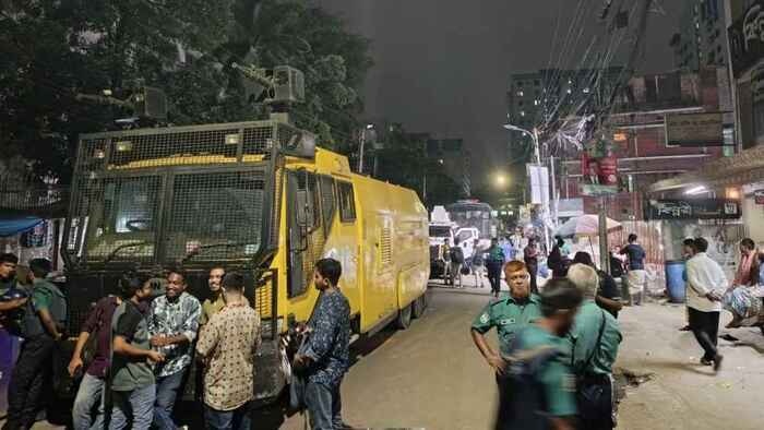 জাপার কেন্দ্রীয় কার্যালয়ের সামনে থমথমে পরিস্থিতি, বিপুল পুলিশ মোতায়েন