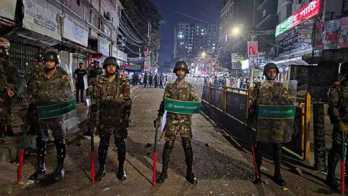 কাকরাইলে জাতীয় পার্টি ও গণঅধিকার পরিষদের সংঘর্ষ, সেনা মোতায়েন