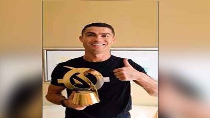 সর্বকালের সেরা ফুটবলারের খেতাব পেলেন রোনালদো