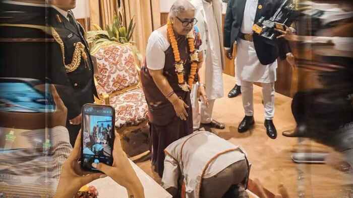 ভেঙে দেওয়া হয়েছে নেপালের সংসদ, নির্বাচন মার্চে