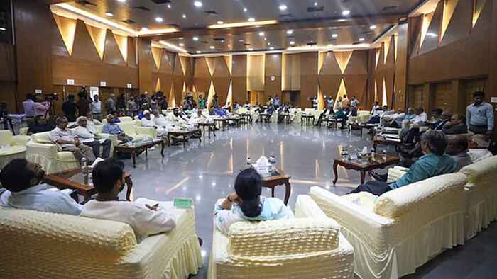 নতুন শর্তে চাপের মুখে ঐকমত্য কমিশন