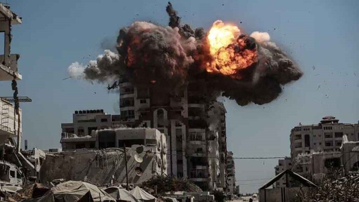 ইসরায়েলি হামলায় প্রাণ গেল আরও ৫৩ ফিলিস্তিনির