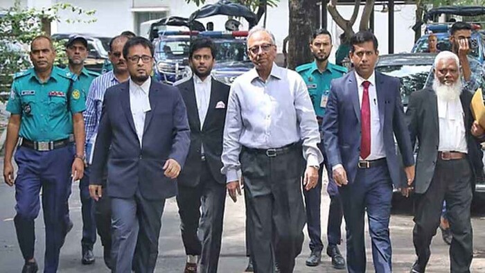 দেশে ফ্যাসিস্ট শাসন যেন আর না আসে: মাহমুদুর রহমান