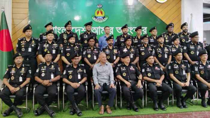 ‎‘দুর্গাপূজা ঘিরে পার্শ্ববর্তী দেশের সাংবাদিকরা অপপ্রচার চালাচ্ছে’