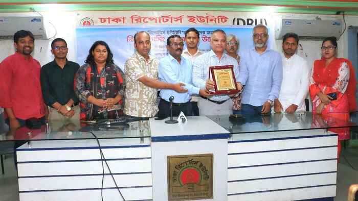 ডিআরইউতে ভিসা প্রসেসিং হেল্প সেন্টার চালু