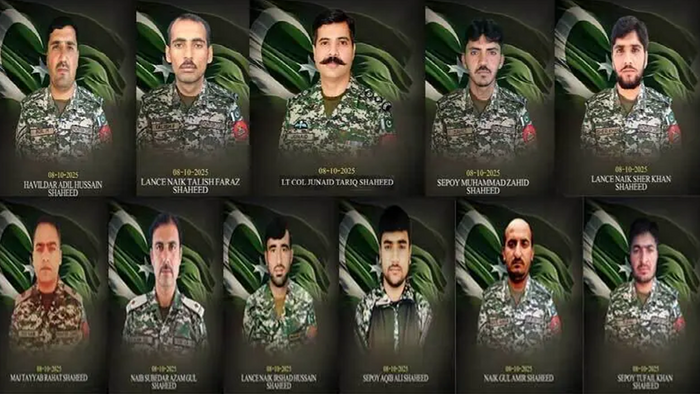 পাকিস্তানে সন্ত্রাসী হামলায় ১১ সেনা নিহত