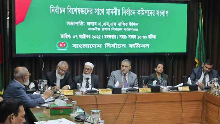 দলীয় আচরণ করলেই কর্মকর্তাদের বিরুদ্ধে অ্যাকশন: সিইসি