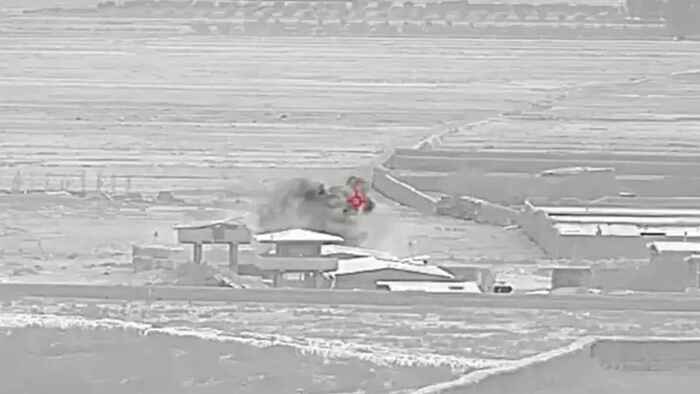 আফগানিস্তানের ১৯ সীমান্ত চৌকি দখল করল পাকিস্তান!