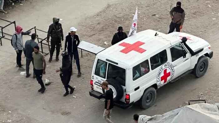 ইসরায়েলি জিম্মিদের মুক্তি দিচ্ছে হামাস, প্রথম ধাপে ৭ জন মুক্ত