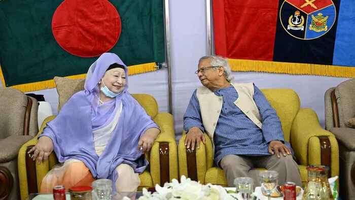 প্রধান উপদেষ্টার সঙ্গে খালেদা জিয়ার একান্ত বৈঠক