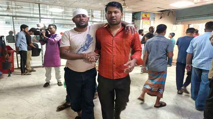 ভূমিকম্পে নিহত বেড়ে ১০, আহত সাড়ে চারশোর বেশি