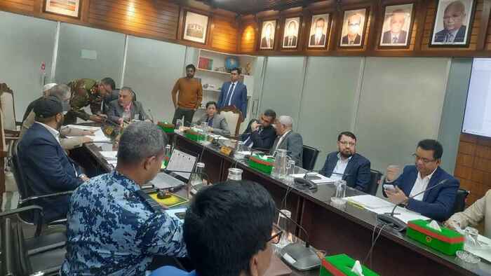 তফসিল ও শেষ সময়ের প্রস্তুতি নিয়ে বৈঠকে কমিশন