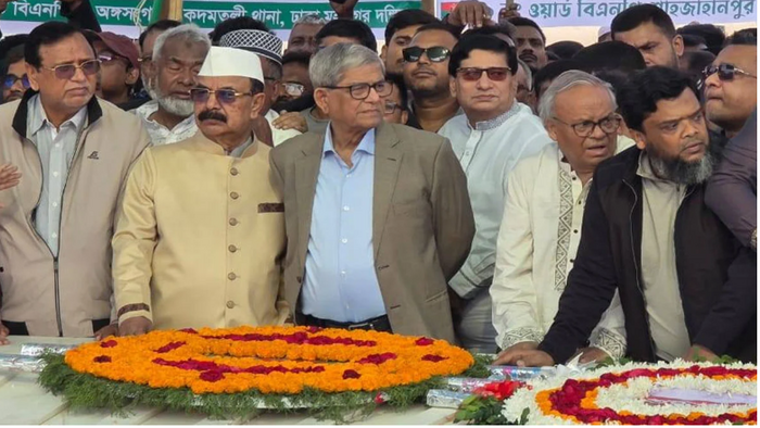 স্বাধীনতা বিরোধীদের চেষ্টা নস্যাৎ করে দেশের মানুষ গণতন্ত্র প্রতিষ্ঠা করবে