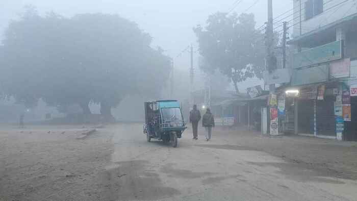 পঞ্চগড়ে হাড়কাঁপানো শীত, বিপাকে নিম্নআয়ের মানুষ