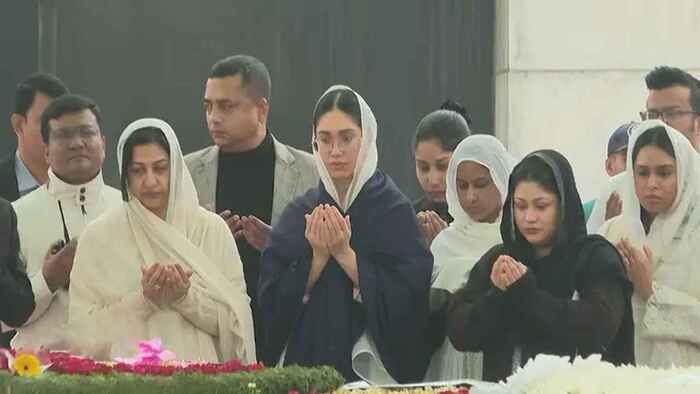 খালেদা জিয়ার সমাধিতে জাইমা রহমানসহ পরিবারের সদস্যদের শ্রদ্ধা